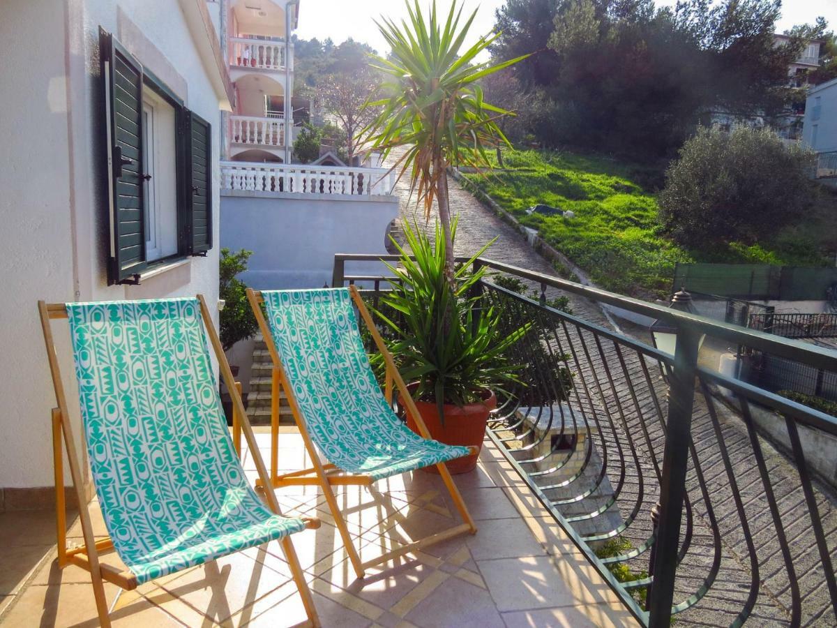 Apartments Barba Trogir Exterior photo